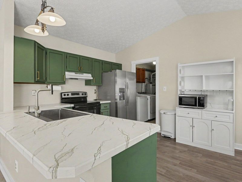2021 Torreys Place, Powell, OH 43065 Photo 8