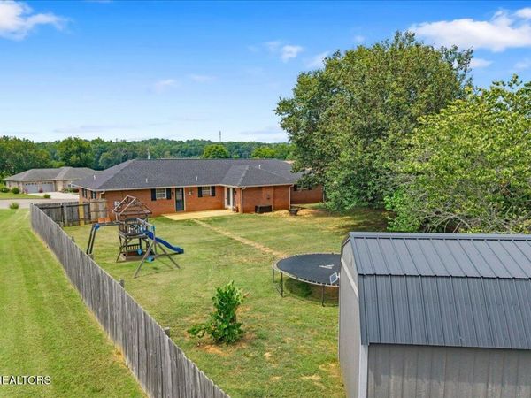 1217 Cedar Lane, Etowah, TN 37331