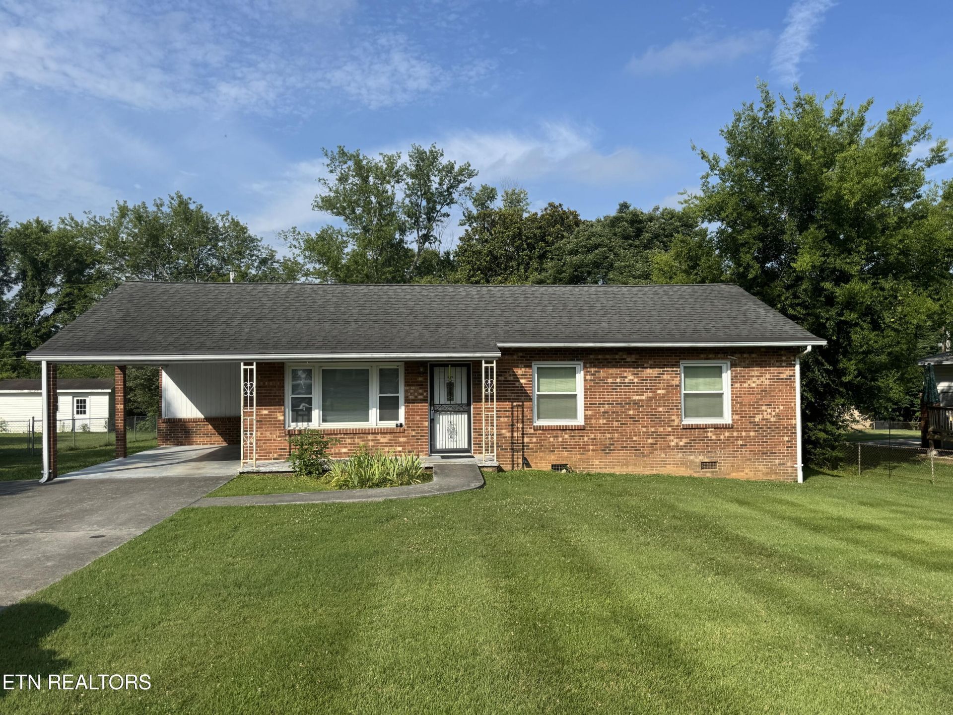 107 Harvey St, Maryville, TN 37804 Main Photo