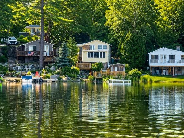 26 W. Shore Drive, Raymond, NH 03077