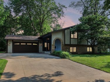 12501 63rd Avenue N, Maple Grove, MN 55369
