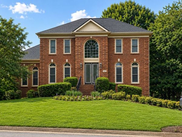 915 Briarwood Crst, Nashville, TN 37221