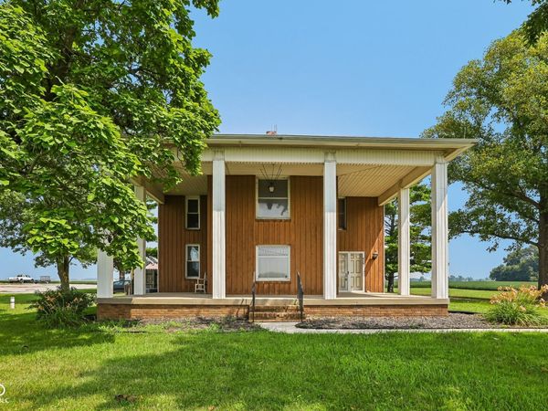 8172 E 1000 N, Colfax, IN 46035