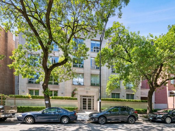1422 N La Salle Drive , Unit 302, Chicago, IL 60610