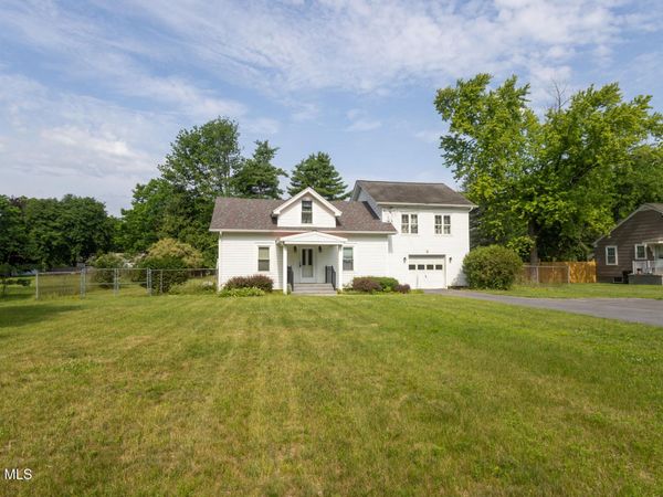 595 Gansevoort Road, Moreau, NY 12803