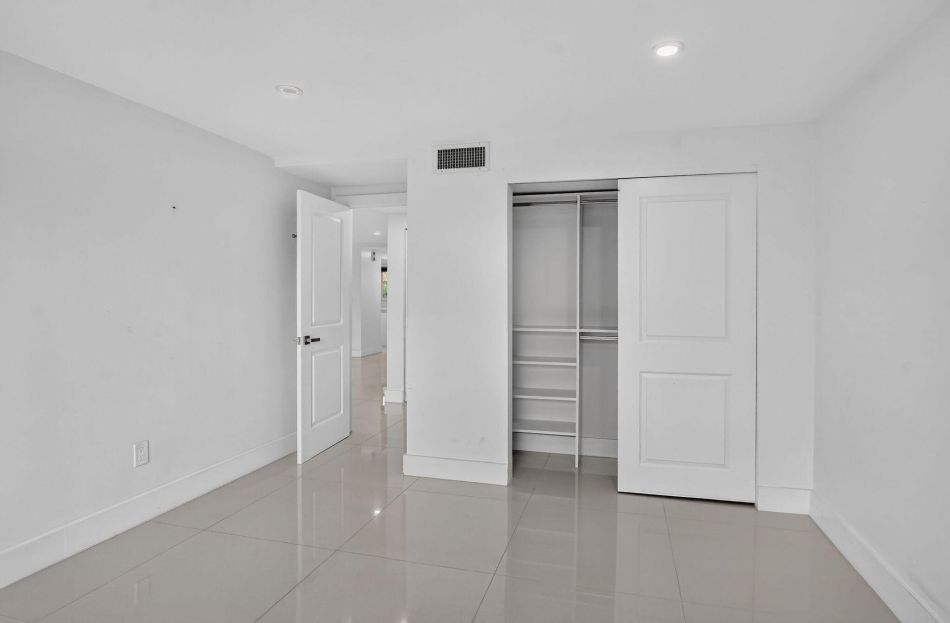 10110 Boca Entrada Boulevard, Unit 305, Boca Raton, FL 33428 Photo