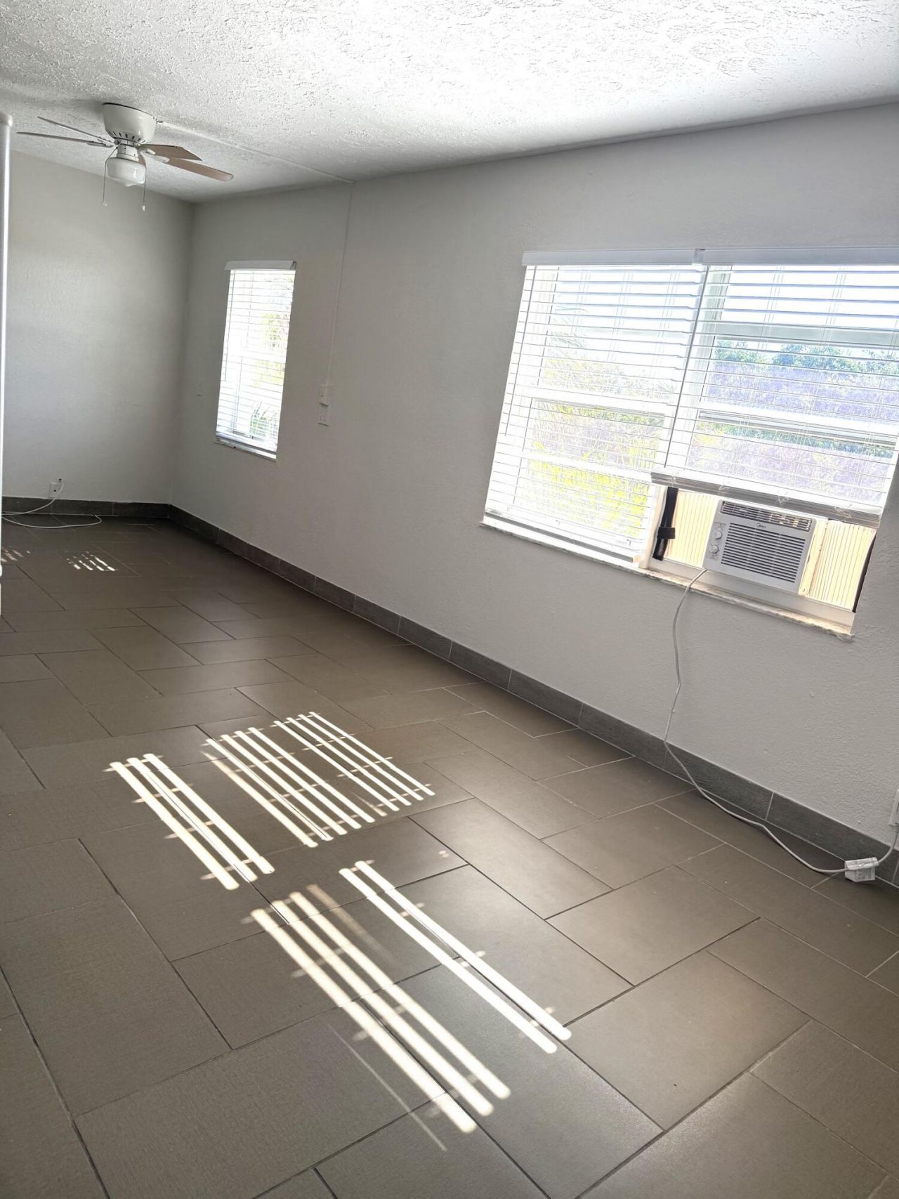 605 N Federal Highway, Unit 14, Lake Worth Beach, FL 33460 Photo