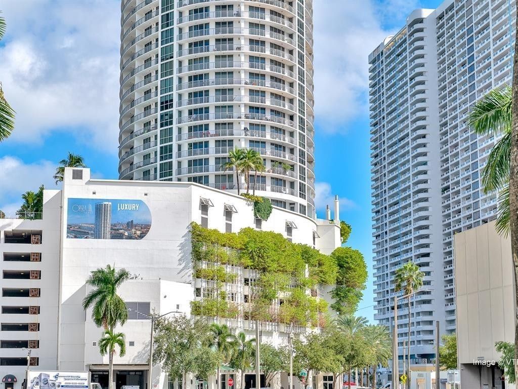 1750 N Bayshore Drive, Unit 2403, Miami, FL 33132 Photo