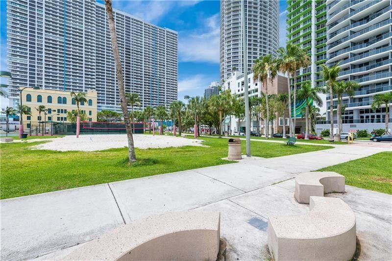 1750 N Bayshore Drive, Unit 2403, Miami, FL 33132 Photo