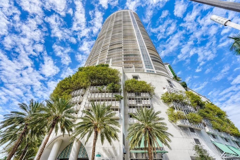 1750 N Bayshore Drive, Unit 2403, Miami, FL 33132 Photo