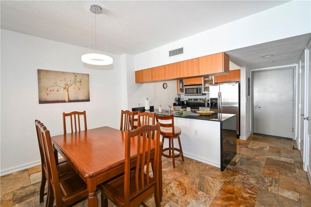 1750 N Bayshore Drive, Unit 2403, Miami, FL 33132 Photo