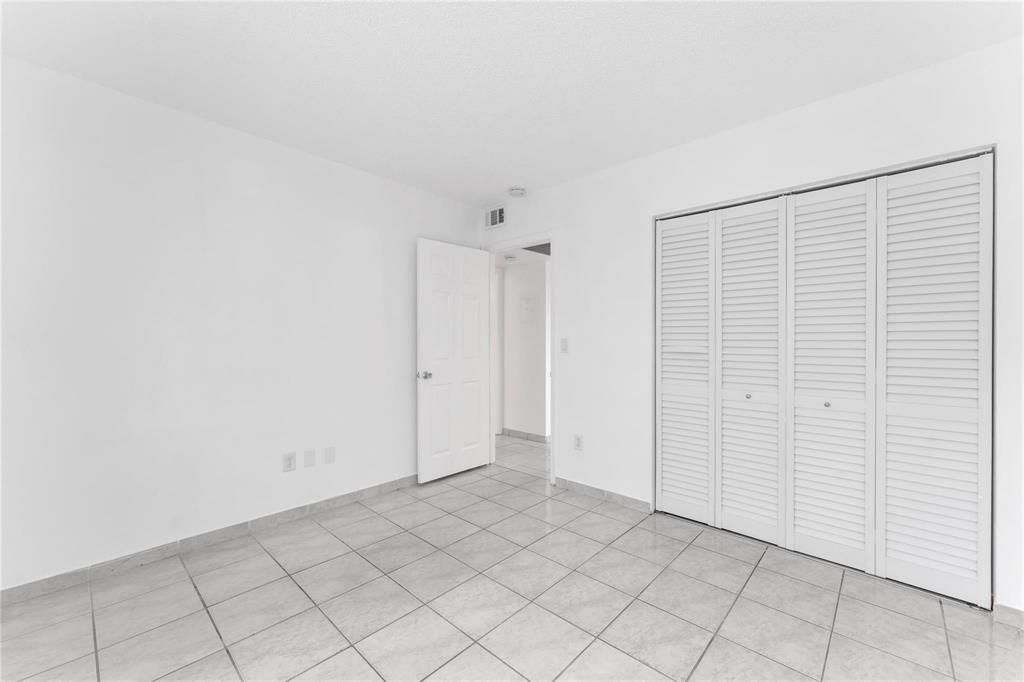 6705 W 26th Drive, Unit 12-7, Hialeah, FL 33016 Photo