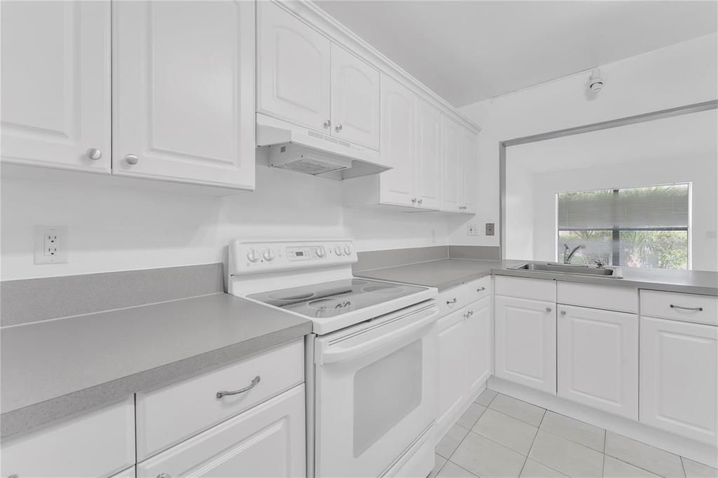 6705 W 26th Drive, Unit 12-7, Hialeah, FL 33016 Photo