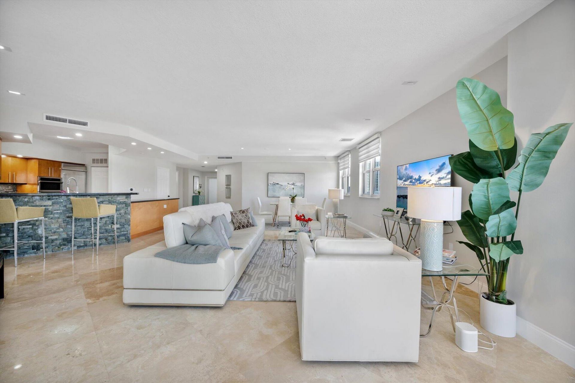 615 Bayshore Drive, Unit 603, Fort Lauderdale, FL 33304 Photo