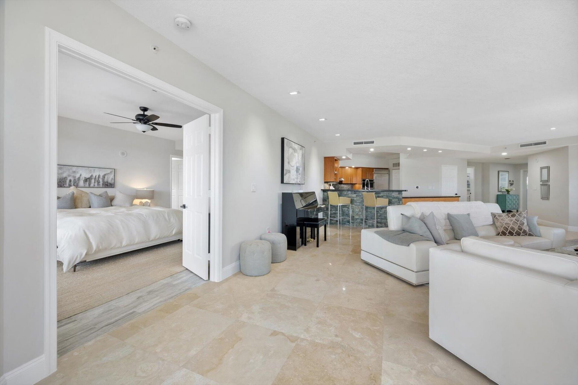615 Bayshore Drive, Unit 603, Fort Lauderdale, FL 33304 Photo