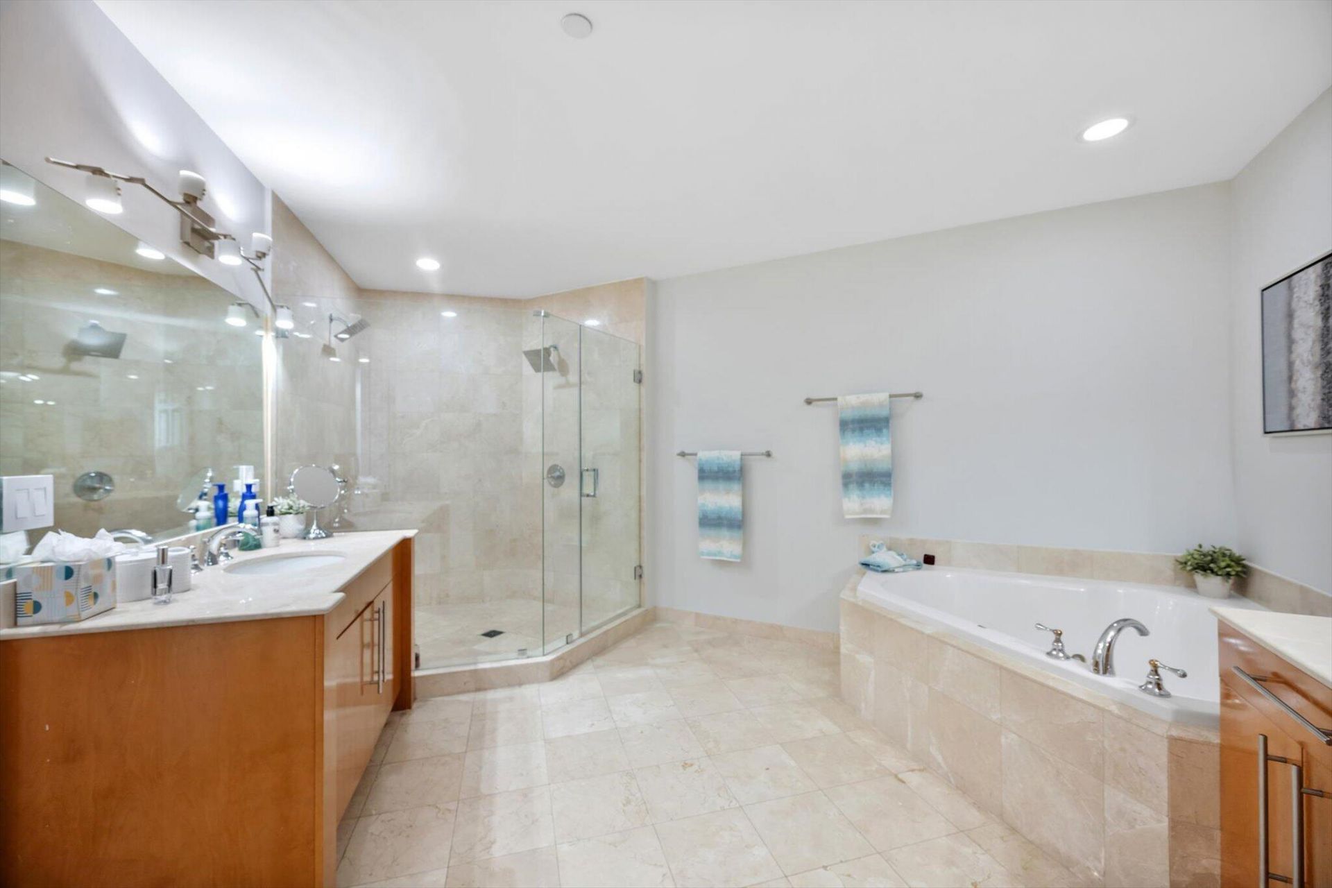615 Bayshore Drive, Unit 603, Fort Lauderdale, FL 33304 Photo