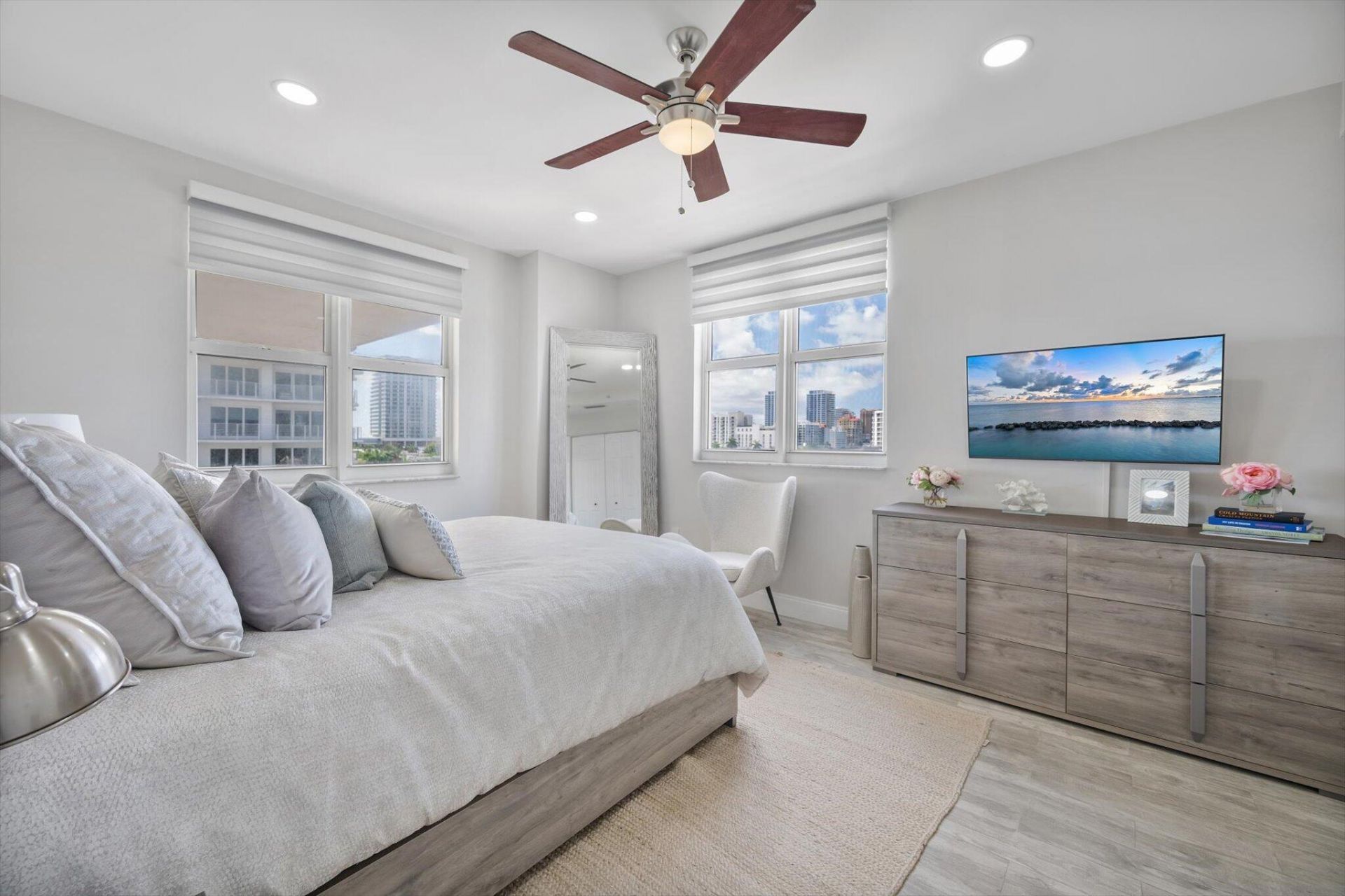 615 Bayshore Drive, Unit 603, Fort Lauderdale, FL 33304 Photo