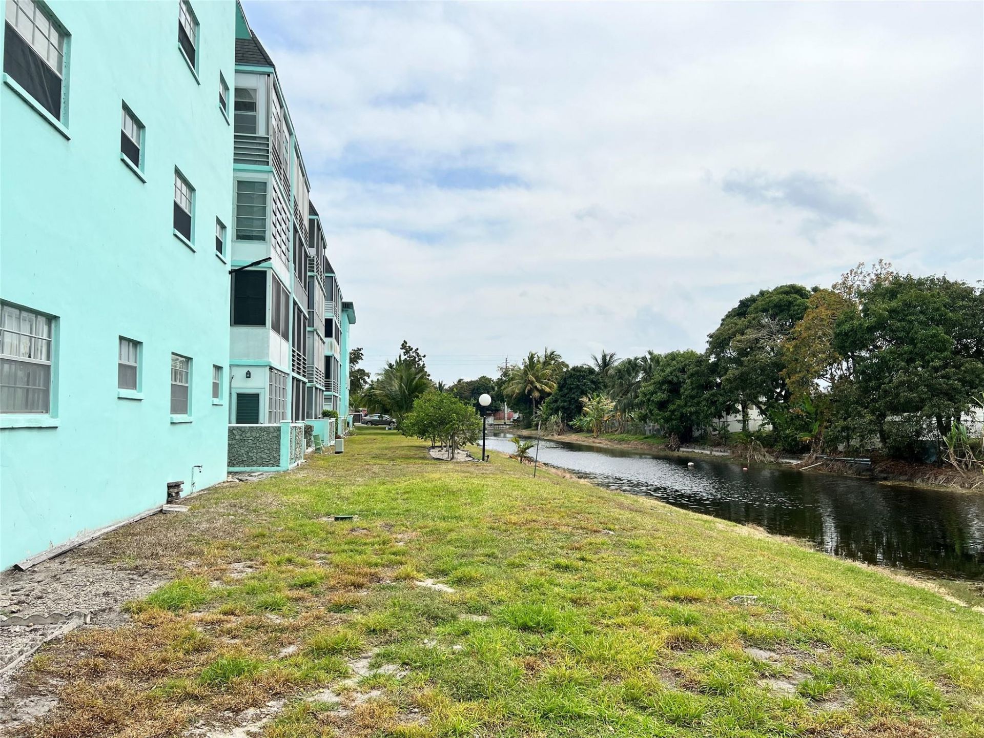 4141 NW 44th Avenue, Unit 116, Lauderdale Lakes, FL 33319 Photo