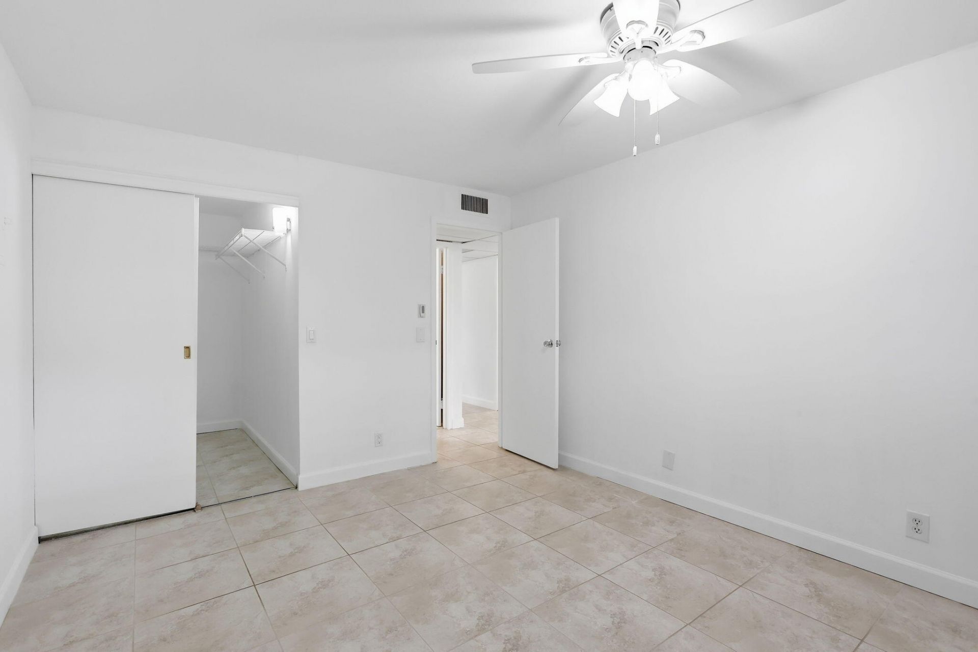 164 Seville G, Delray Beach, FL 33446 Photo