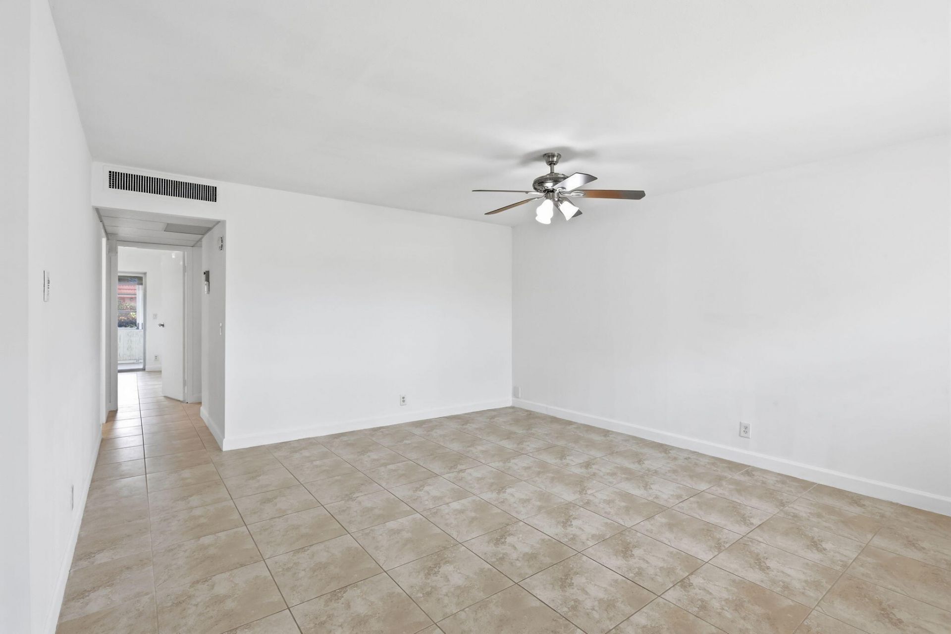164 Seville G, Delray Beach, FL 33446 Photo