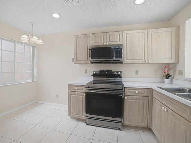 8596 Jade Drive, Tamarac, FL 33321 Photo