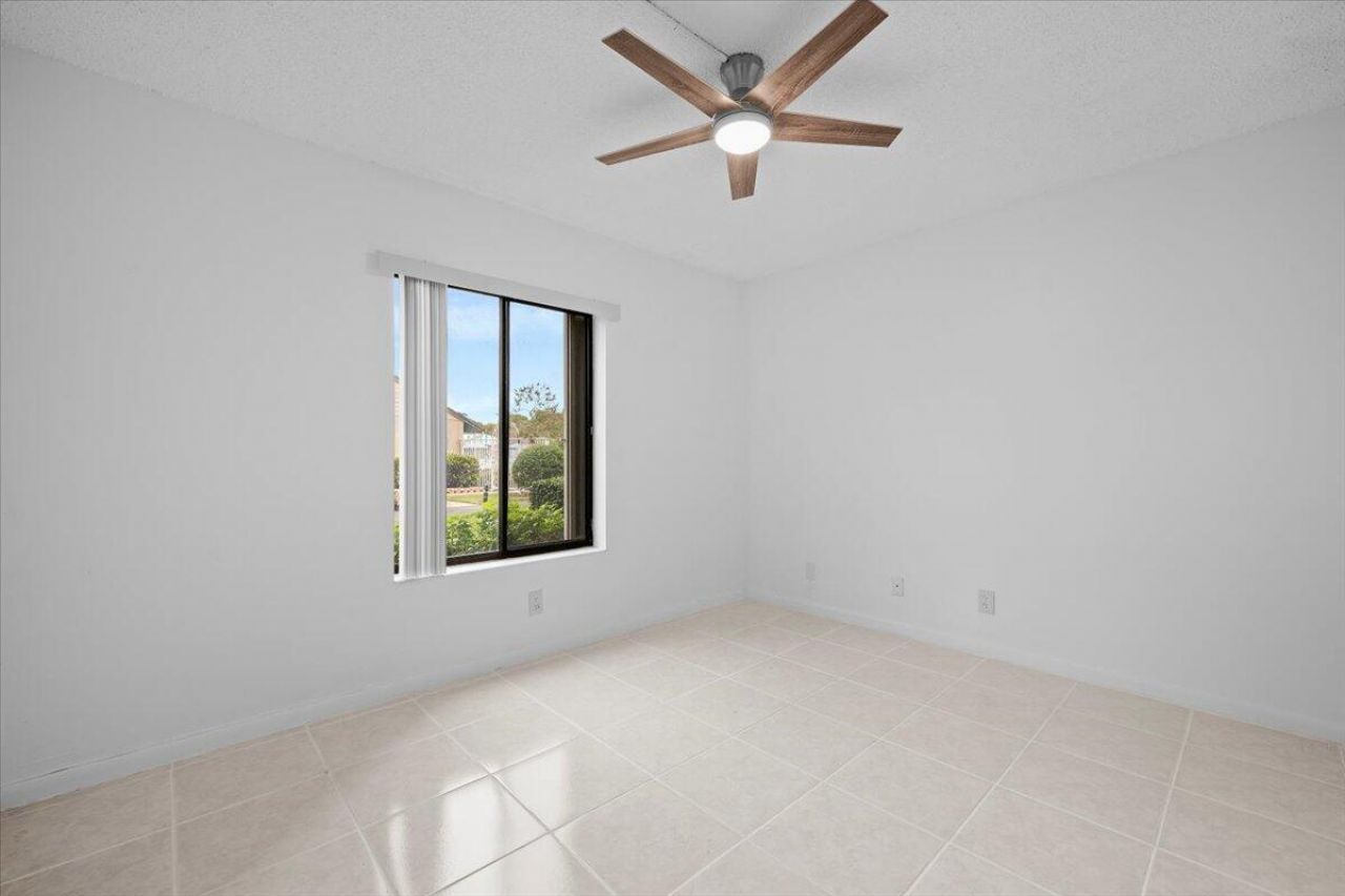 708 Sunny Pine Way, Unit B1, Greenacres, FL 33415 Photo