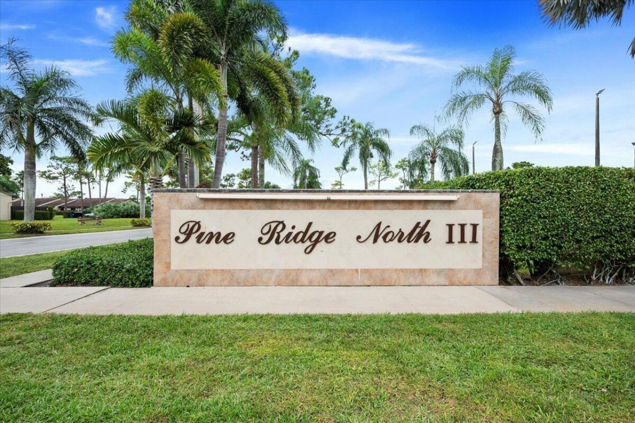 708 Sunny Pine Way, Unit B1, Greenacres, FL 33415 Photo