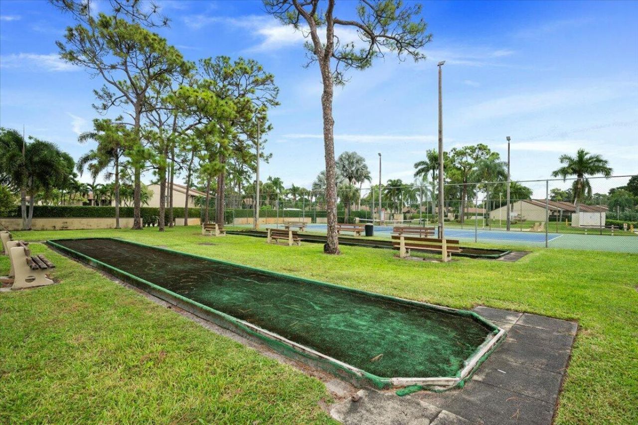 708 Sunny Pine Way, Unit B1, Greenacres, FL 33415 Photo