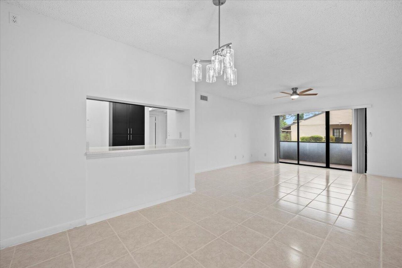 708 Sunny Pine Way, Unit B1, Greenacres, FL 33415 Photo