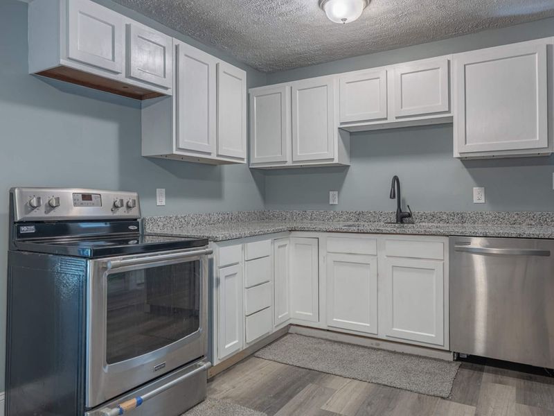 5082 Leedale Drive, Dayton, OH 45417 Photo 5