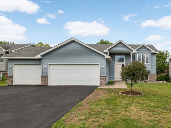 936 S Cedar Street, Belle Plaine, MN 56011