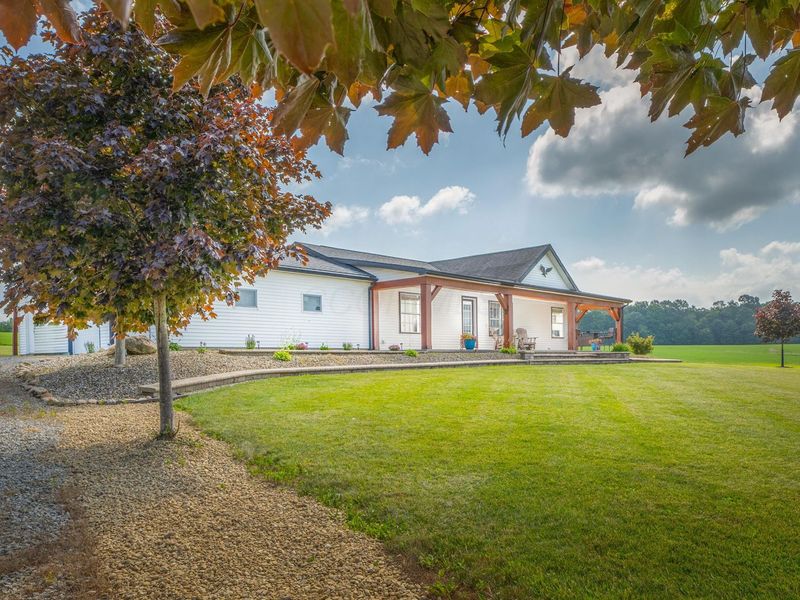 3382 Morgan Center Road, Utica, OH 43080 Photo 2