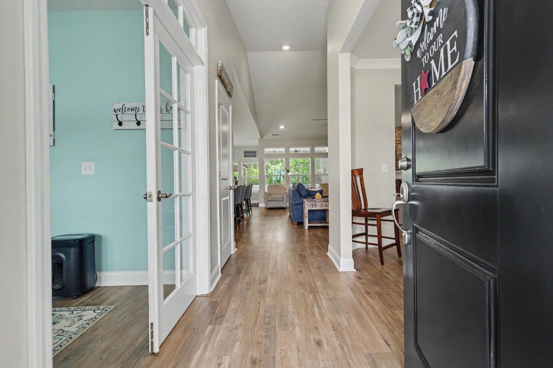 1108 Harbison Circle  Photo 3