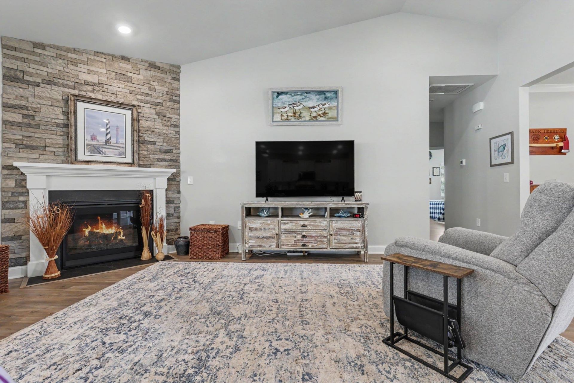 1108 Harbison Circle  Photo 6
