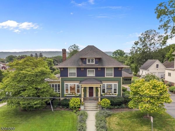401 Church St, Hackettstown, NJ 07840
