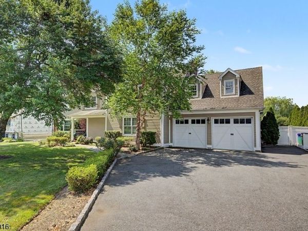 30 E. Fairchild Pl, Hanover, NJ 07981