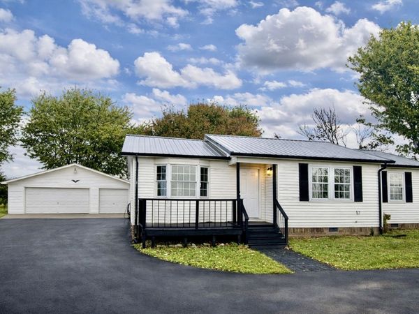 1716 New Home Rd , Smithville, TN 37166