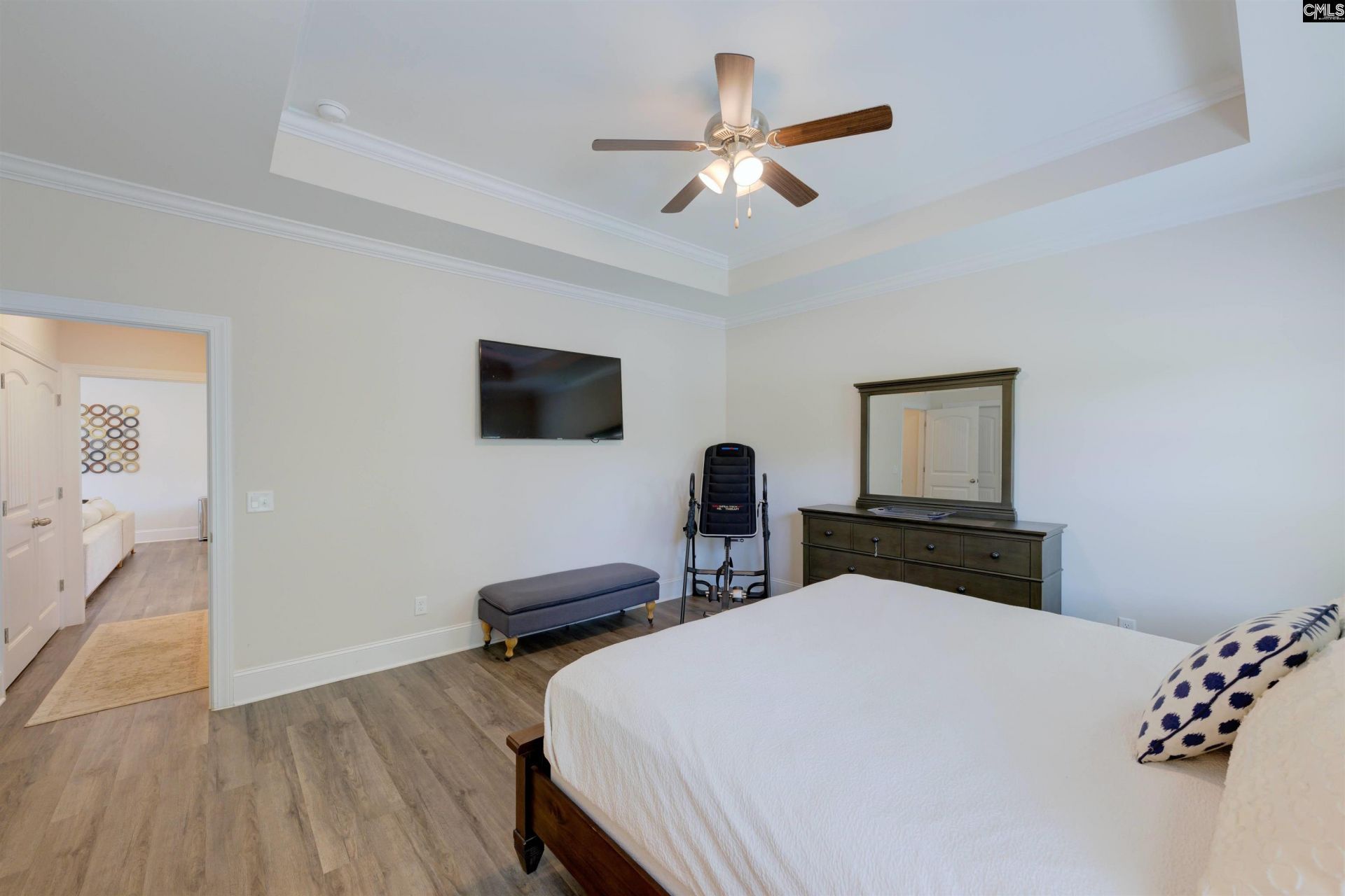 404 Lombard Way  Photo 14