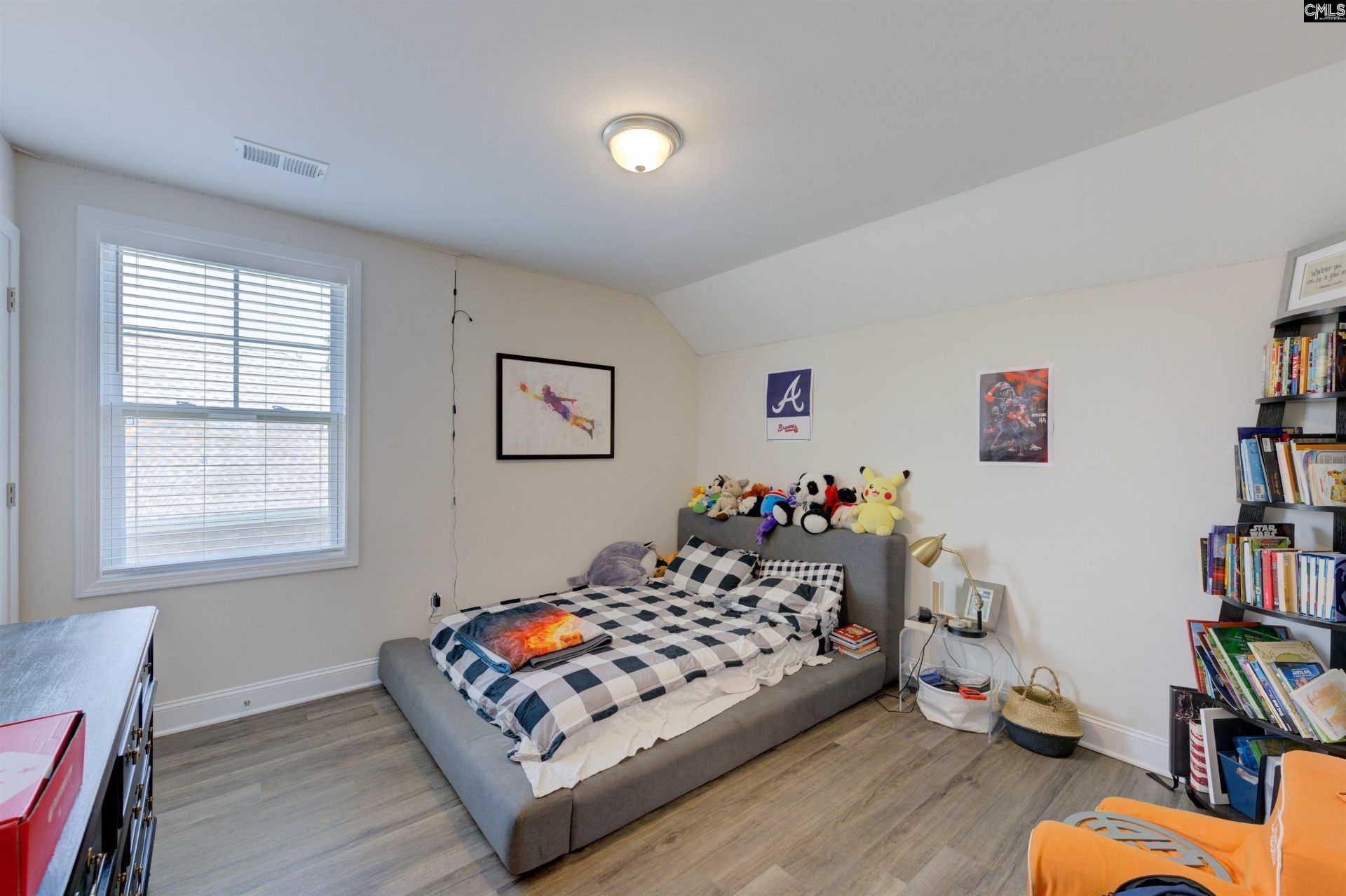404 Lombard Way  Photo 19