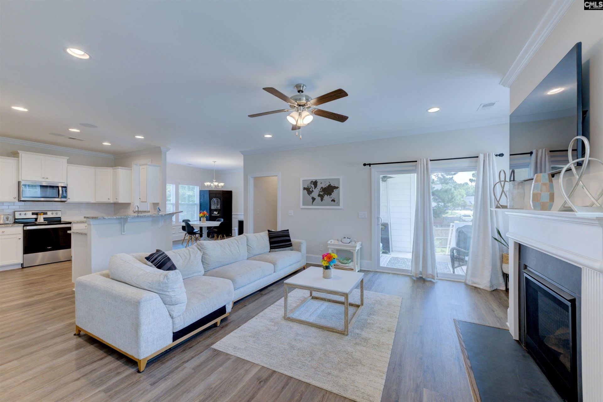 404 Lombard Way  Photo 4