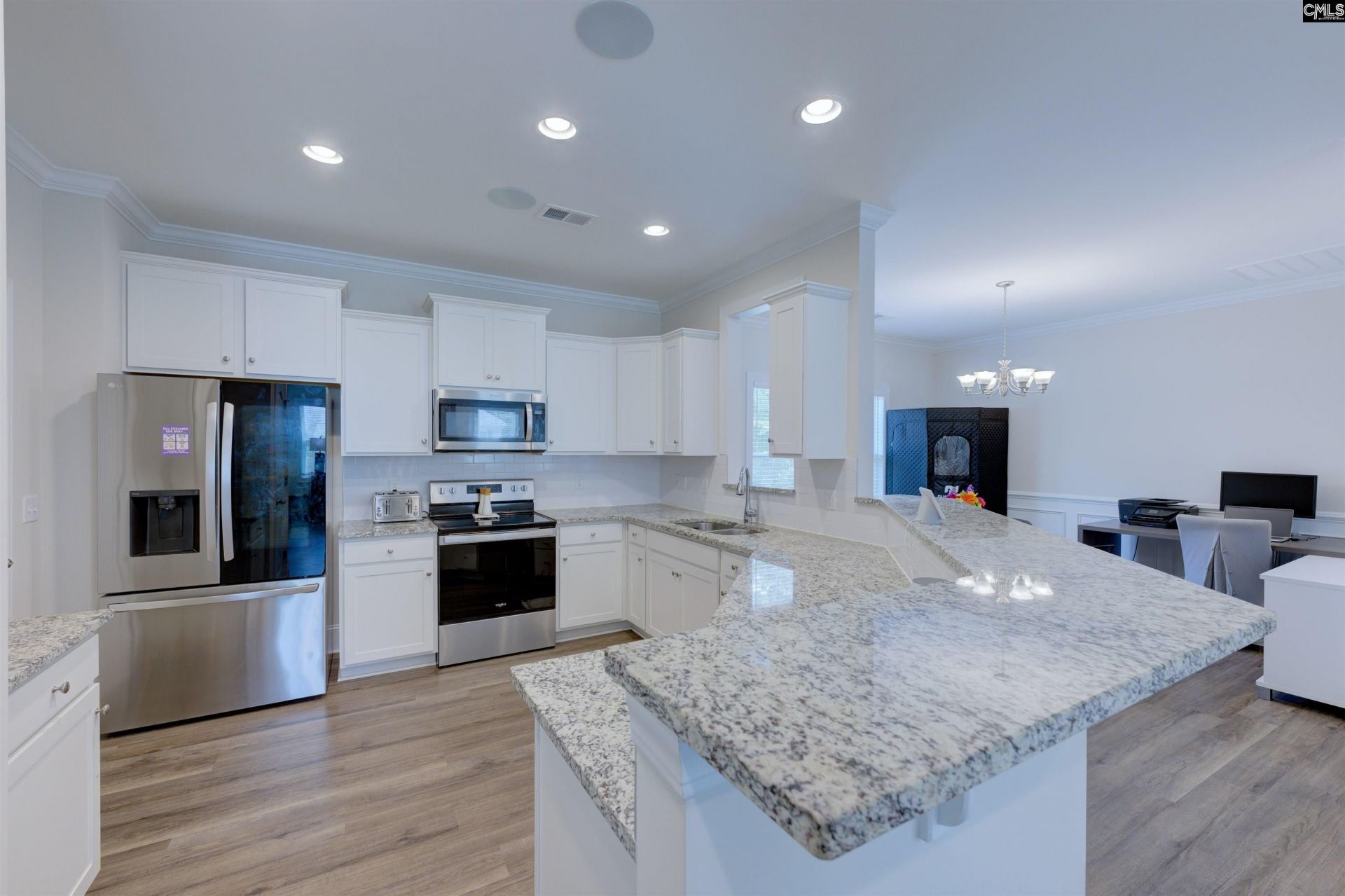 404 Lombard Way  Photo 8