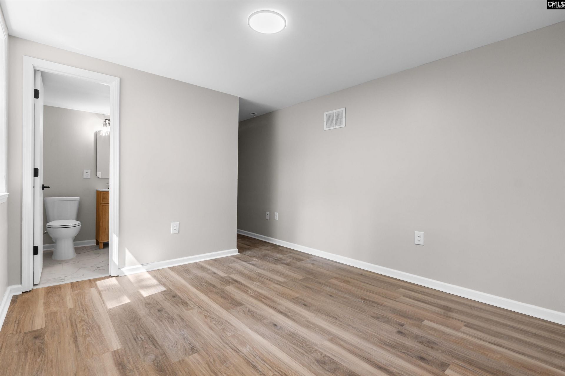 4650 Crystal Drive Photo 30