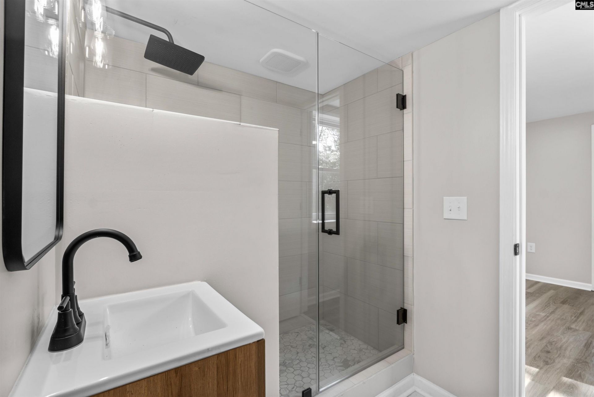4650 Crystal Drive Photo 32