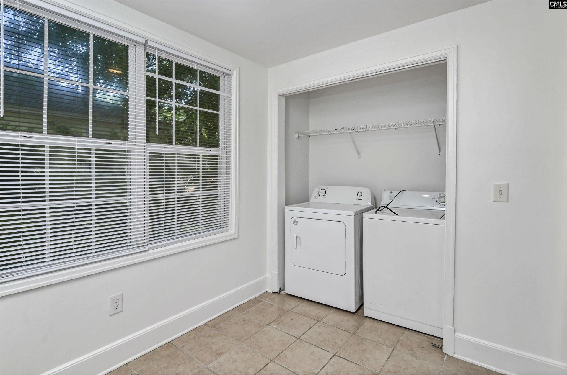 724 Pembroke Avenue  Photo 24