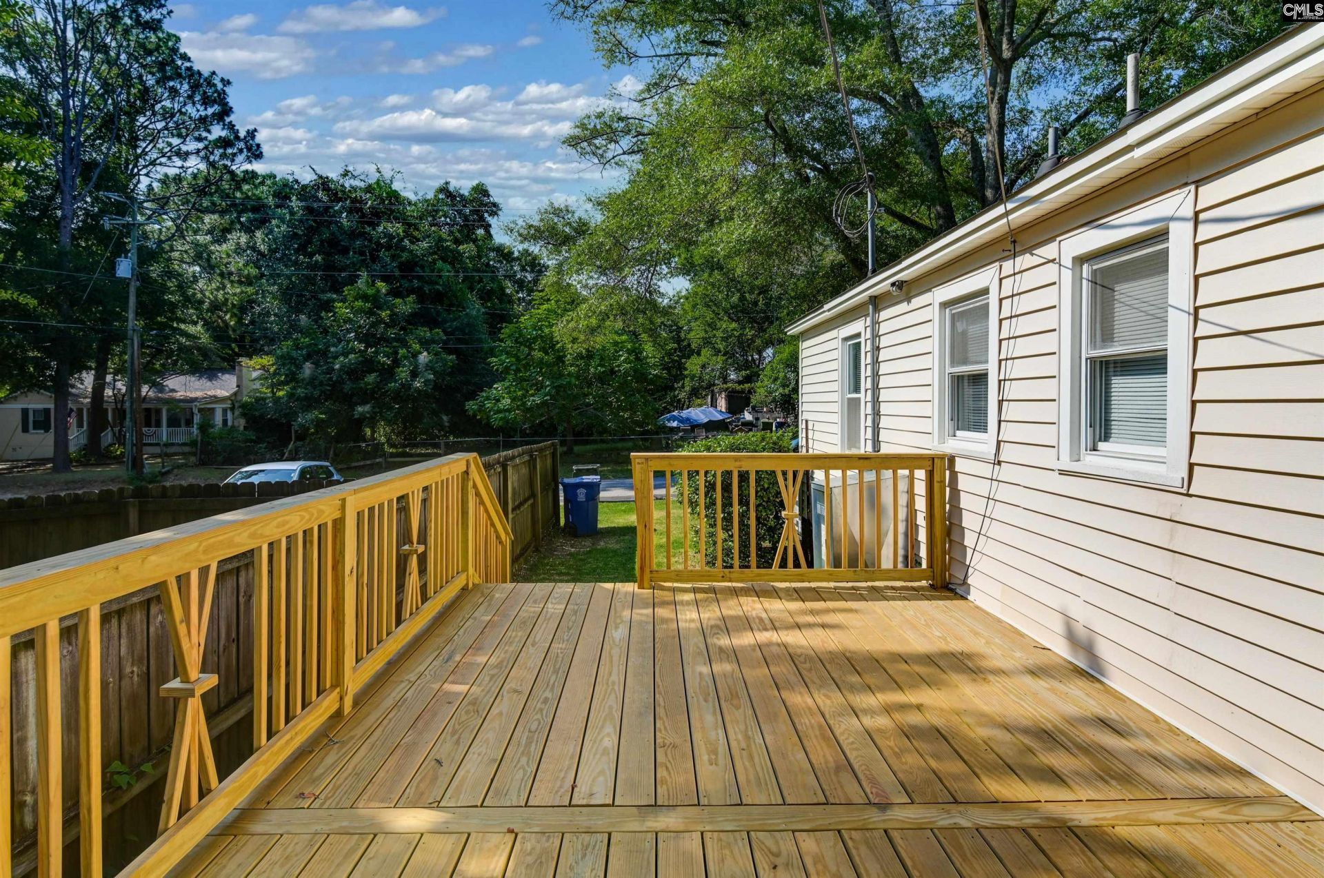 724 Pembroke Avenue  Photo 31