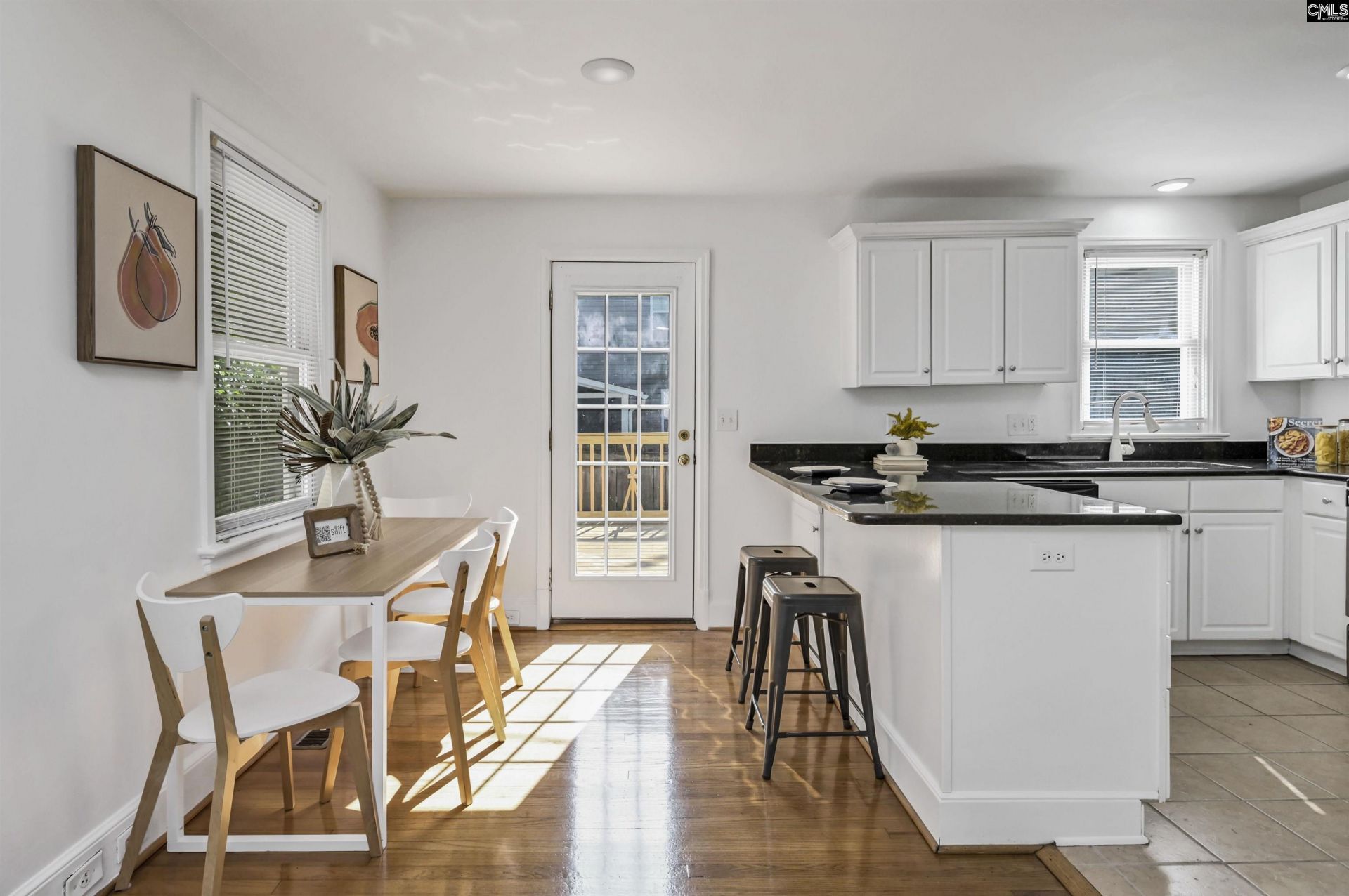 724 Pembroke Avenue  Photo 6