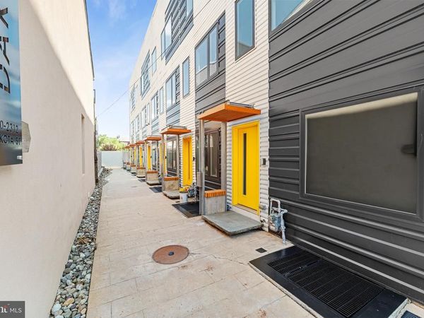 2300 E DAKOTA STREET , PHILADELPHIA, PA 19125