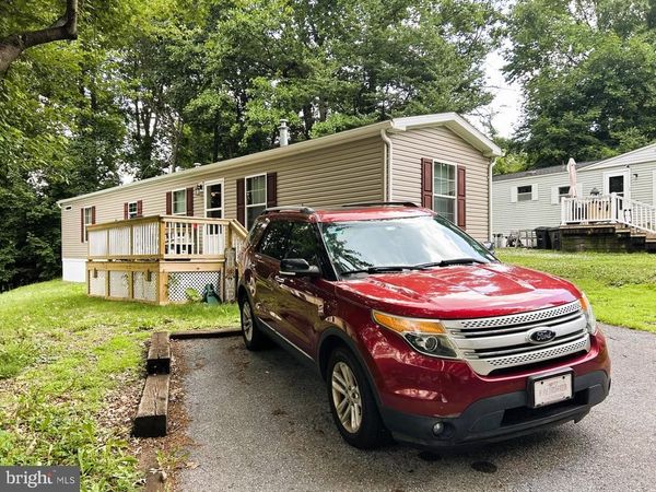 9 ACORN LANE , BOYERTOWN, PA 19512