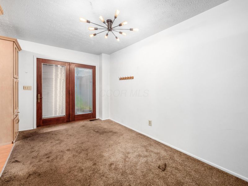 604 Pamlico Street, Unit X8, Columbus, OH 43228 Photo 11