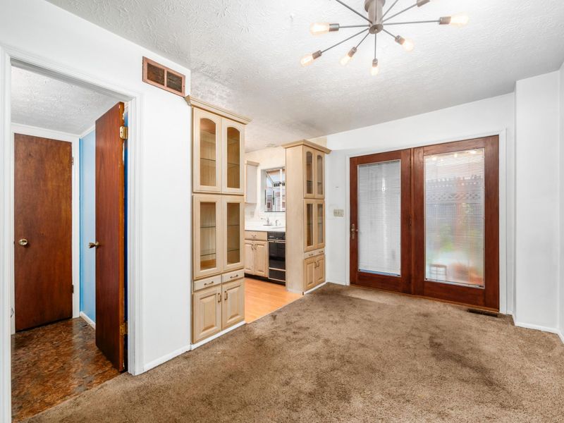 604 Pamlico Street, Unit X8, Columbus, OH 43228 Photo 12
